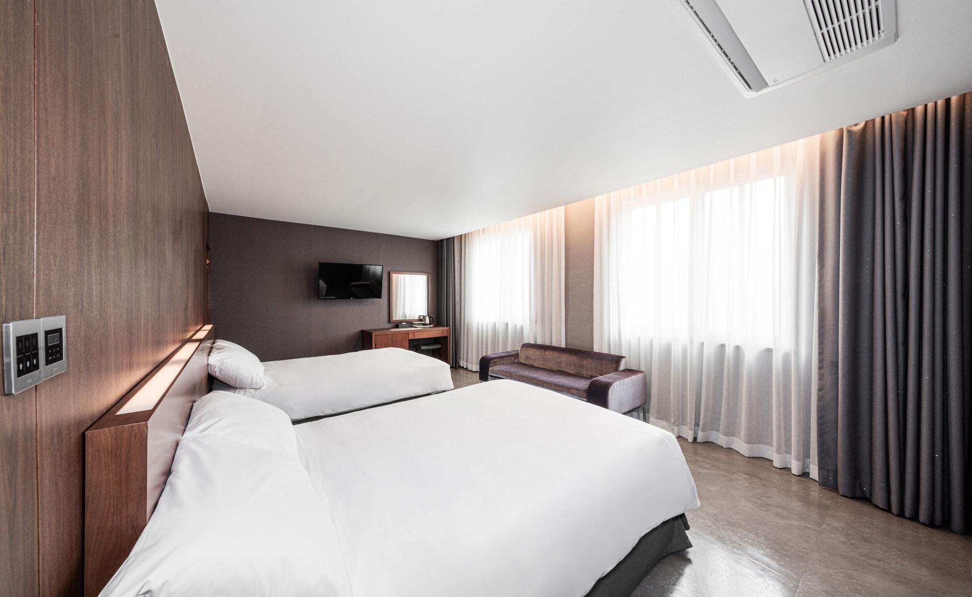 Itaewon Crown Hotel โซล ภายนอก รูปภาพ